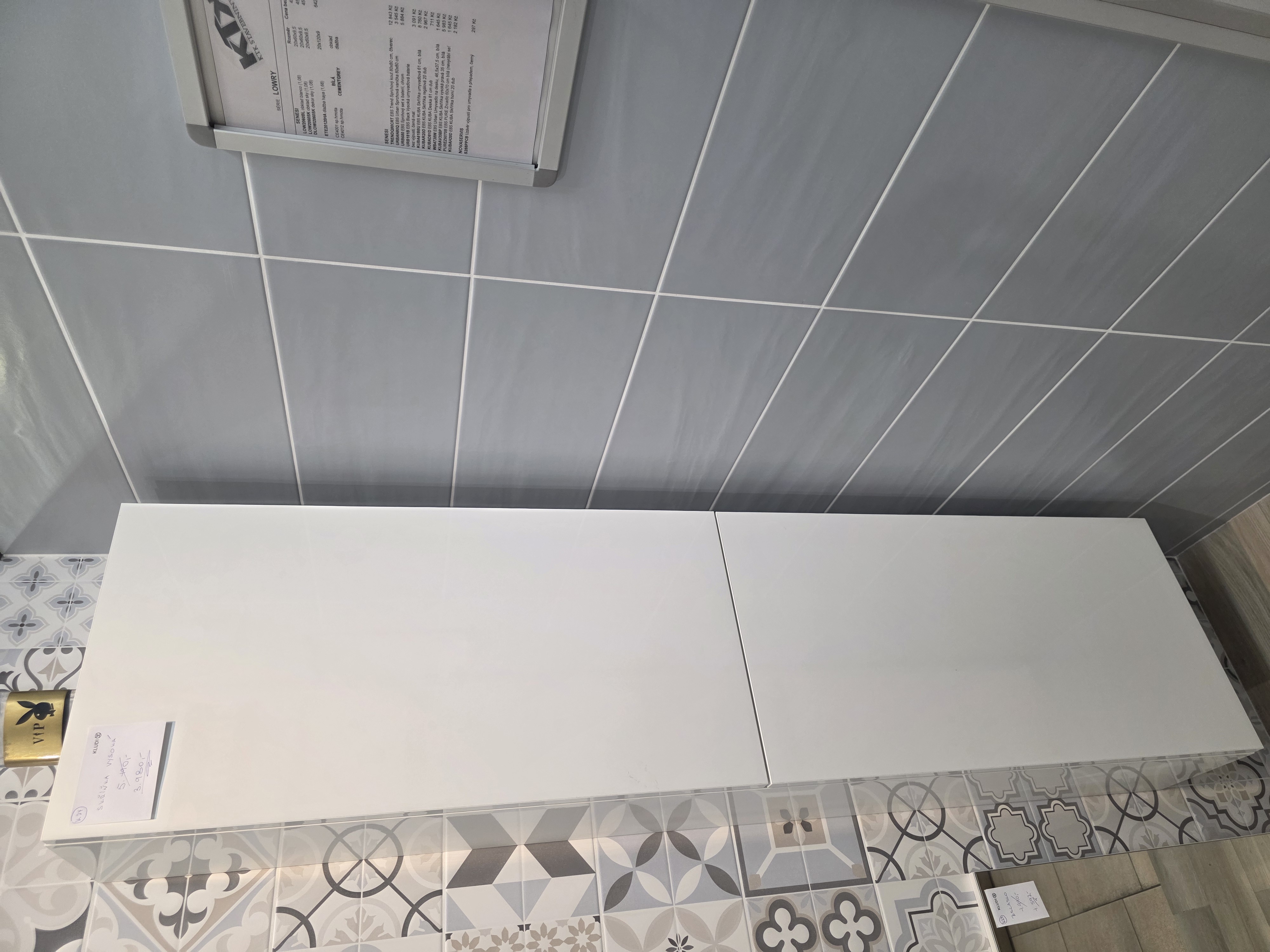 Koupelnový nábytek